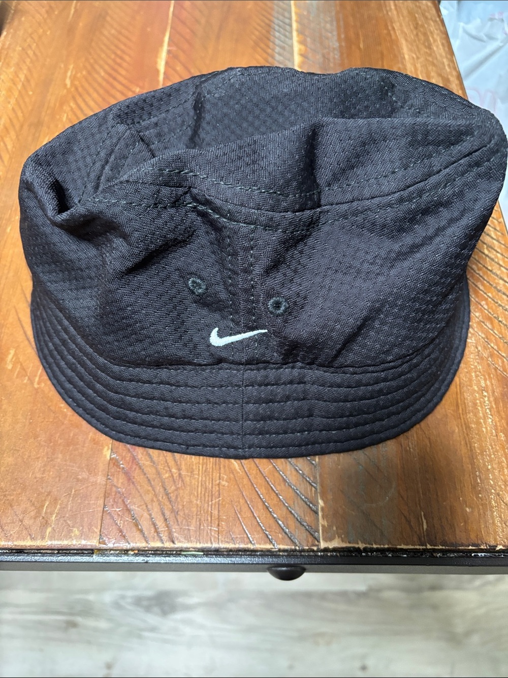 Nike Black Bucket Hat with White Embroidered Swoosh vintage M/L